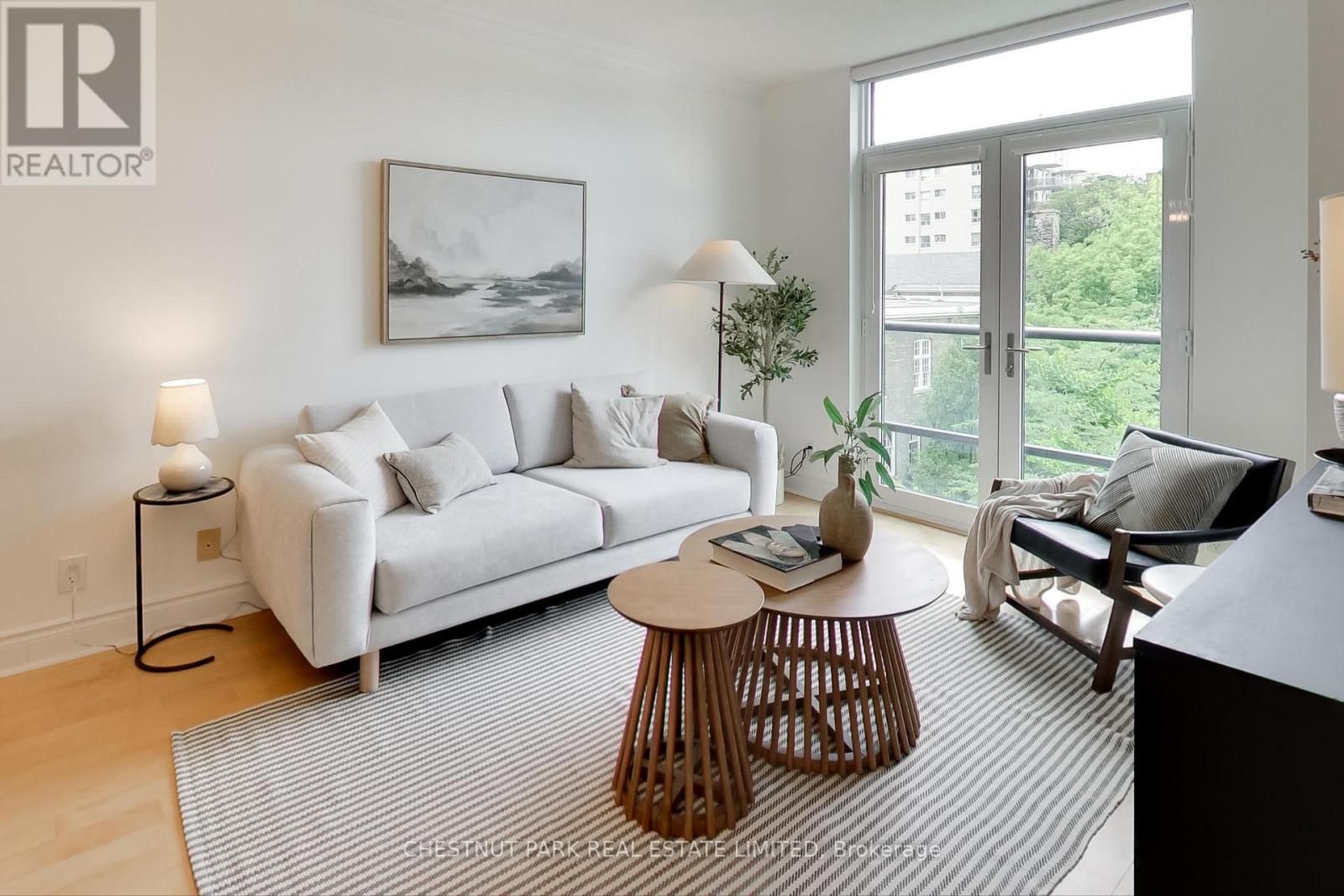 414 - 10 Delisle Avenue, Toronto, Ontario M4V 3C6 - Photo 2 - C13511902