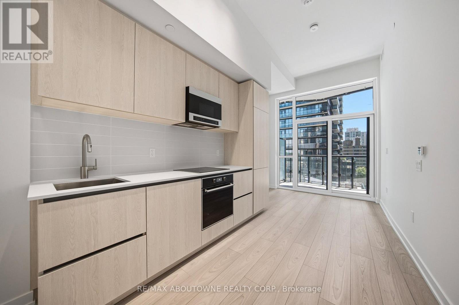908s - 110 Broadway Avenue, Toronto, Ontario  M4P 1V7 - Photo 2 - C13512030