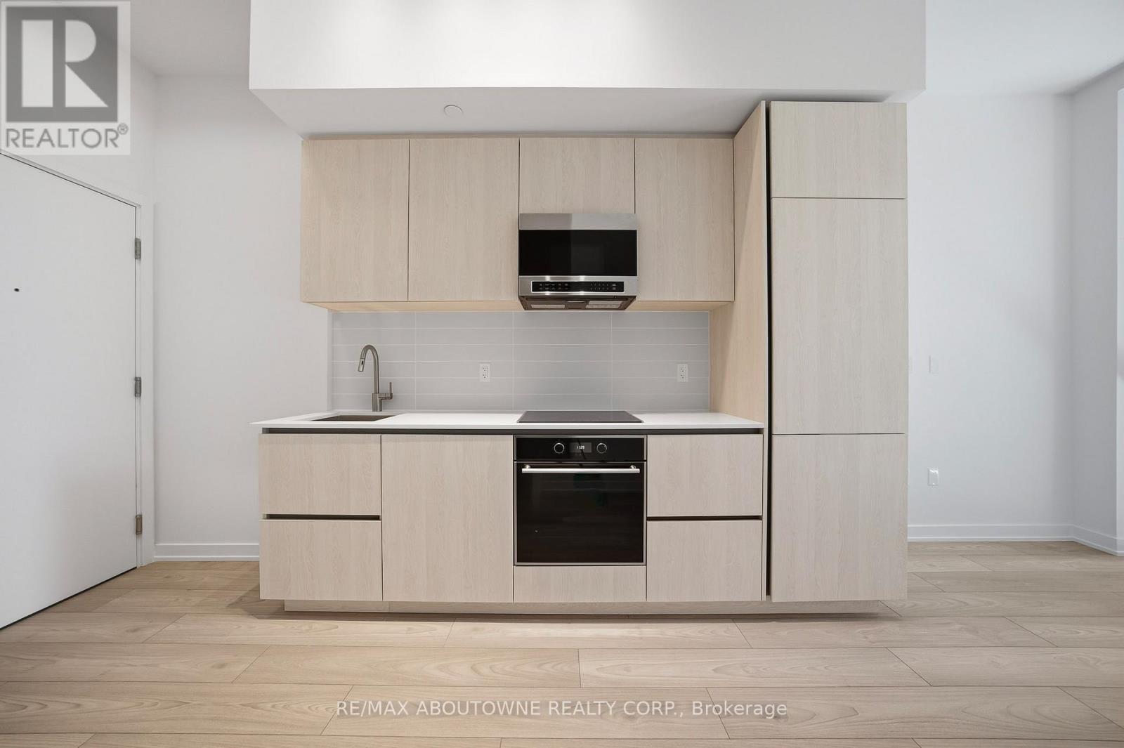 908s - 110 Broadway Avenue, Toronto, Ontario  M4P 1V7 - Photo 3 - C13512030