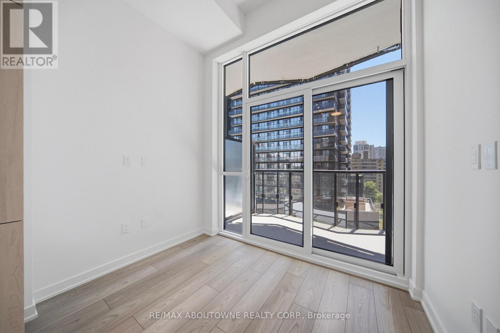 908s - 110 Broadway Avenue, Toronto, Ontario  M4P 1V7 - Photo 5 - C13512030