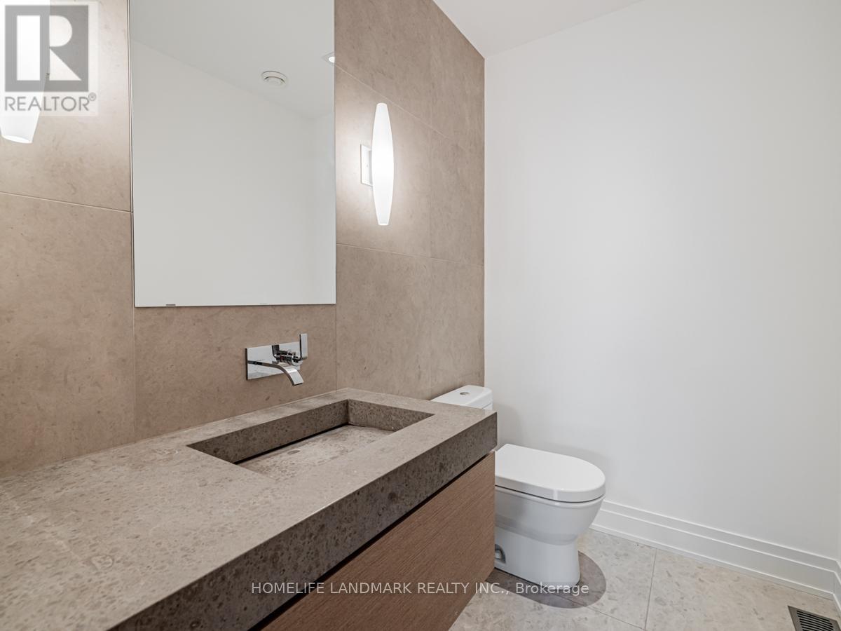 4 Royal Oak Drive, Toronto, Ontario  M3C 2M2 - Photo 10 - C13512062