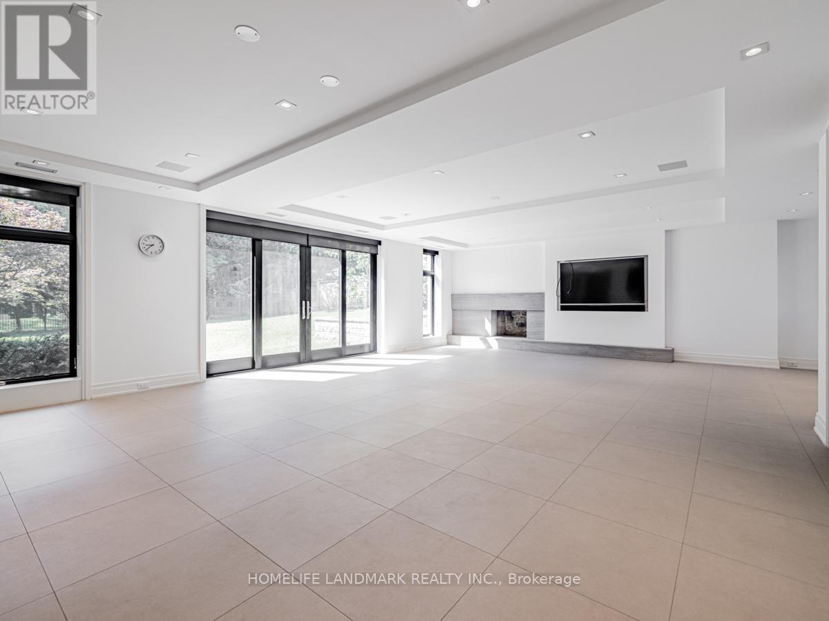 4 Royal Oak Drive, Toronto, Ontario  M3C 2M2 - Photo 15 - C13512062