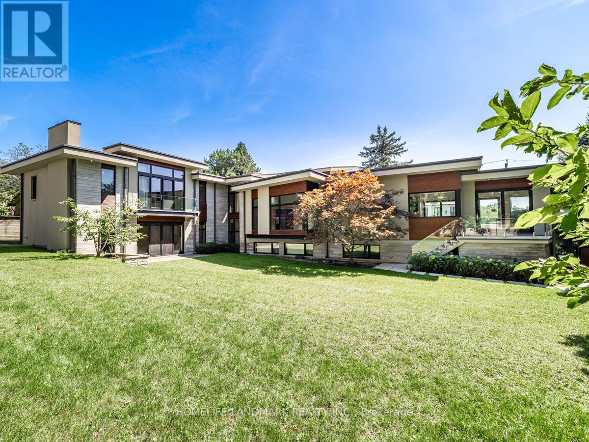 4 Royal Oak Drive, Toronto, Ontario  M3C 2M2 - Photo 18 - C13512062