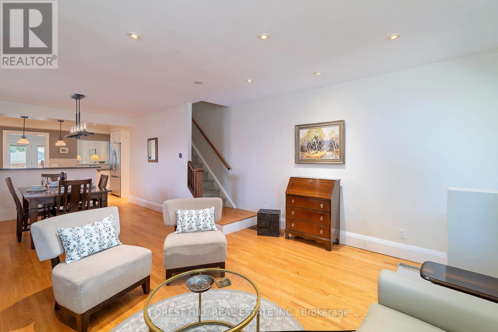 243 Woburn Avenue, Toronto, Ontario  M5M 1L1 - Photo 6 - C13512116