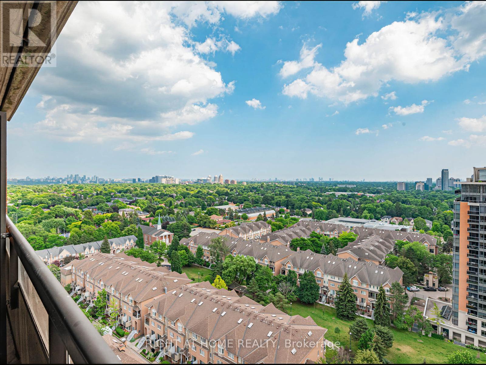 2206 - 18 Sommerset Way, Toronto, Ontario  M2N 6X5 - Photo 28 - C13512118
