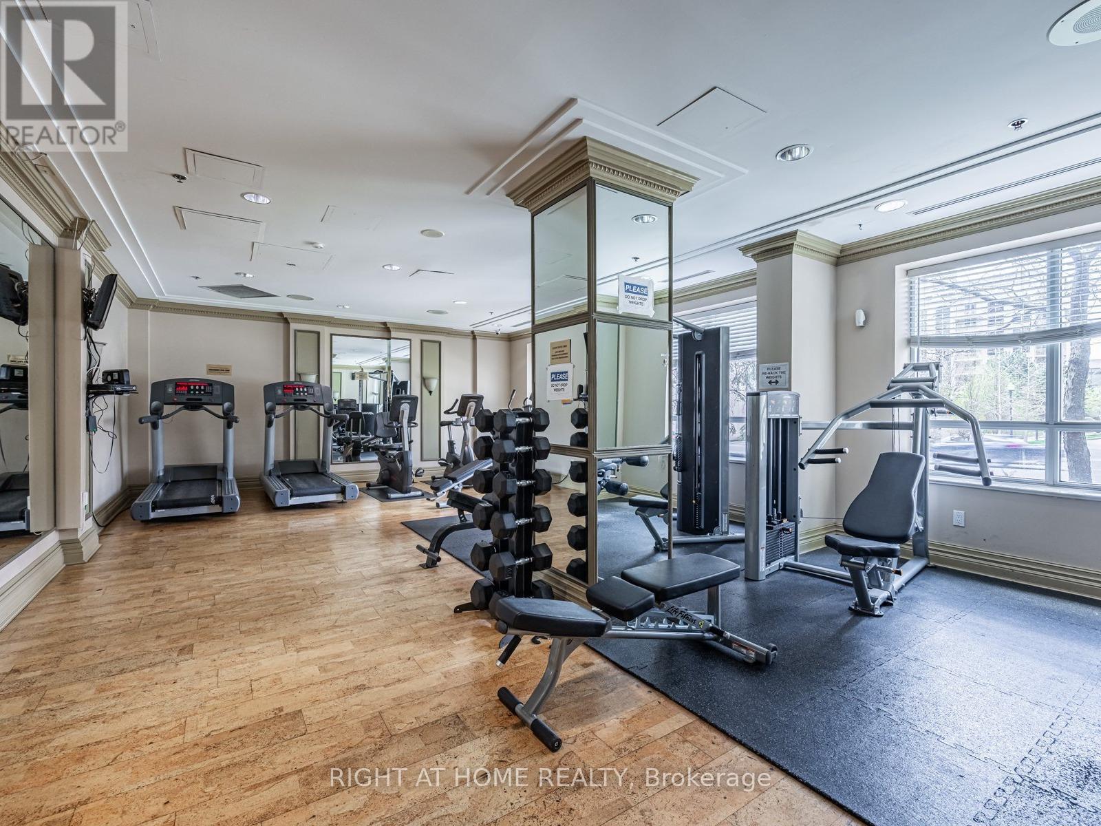 2206 - 18 Sommerset Way, Toronto, Ontario  M2N 6X5 - Photo 37 - C13512118