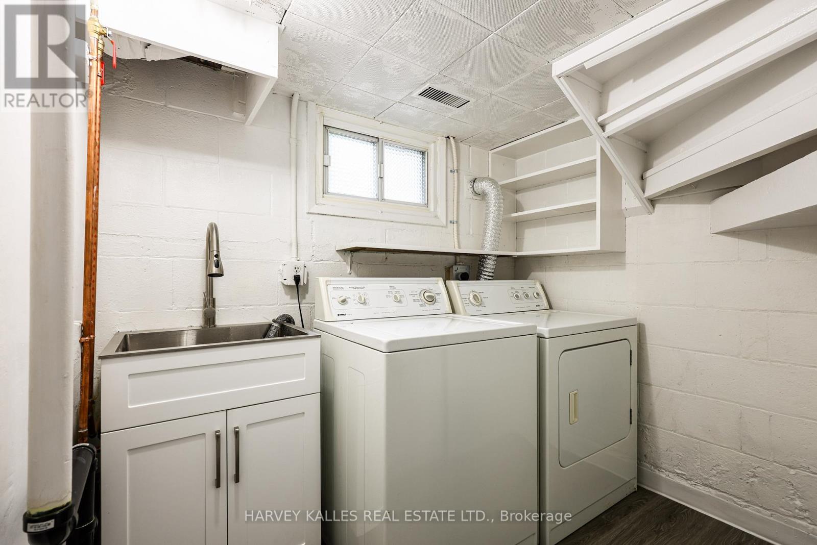 638 Milverton Boulevard, Toronto, Ontario  M4C 1X7 - Photo 14 - E13511814