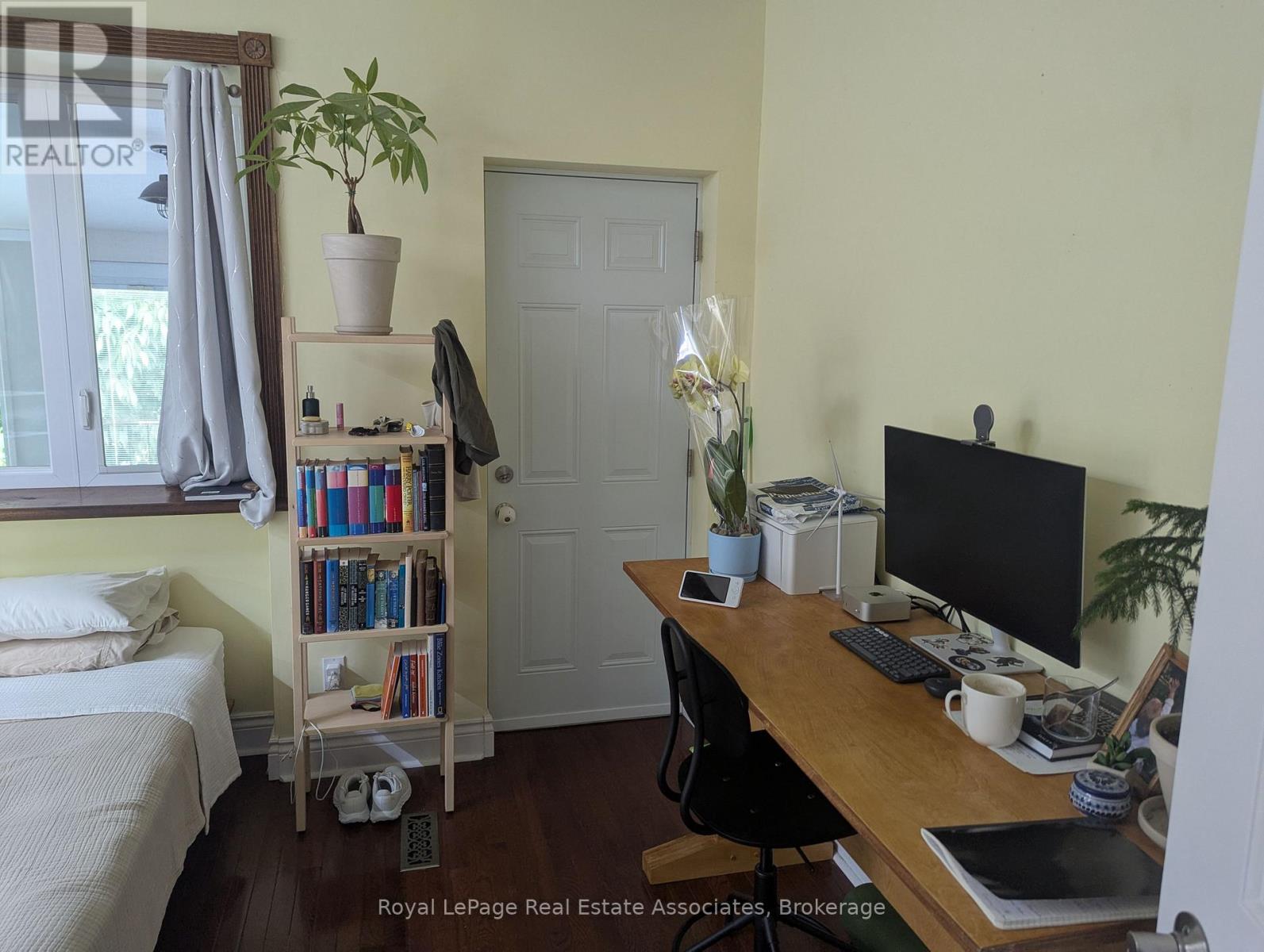 Mn&2nd - 52 Ashdale Avenue, Toronto, Ontario  M4L 2Y7 - Photo 11 - E13511836