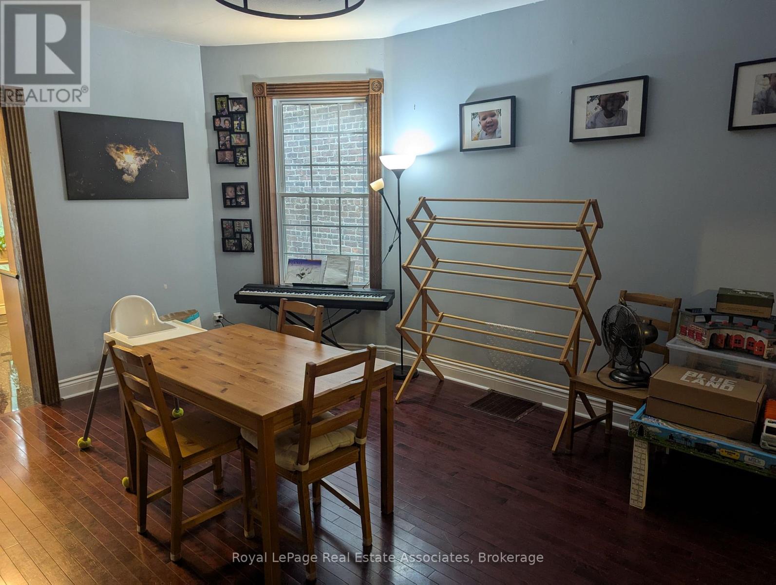 Mn&2nd - 52 Ashdale Avenue, Toronto, Ontario  M4L 2Y7 - Photo 3 - E13511836