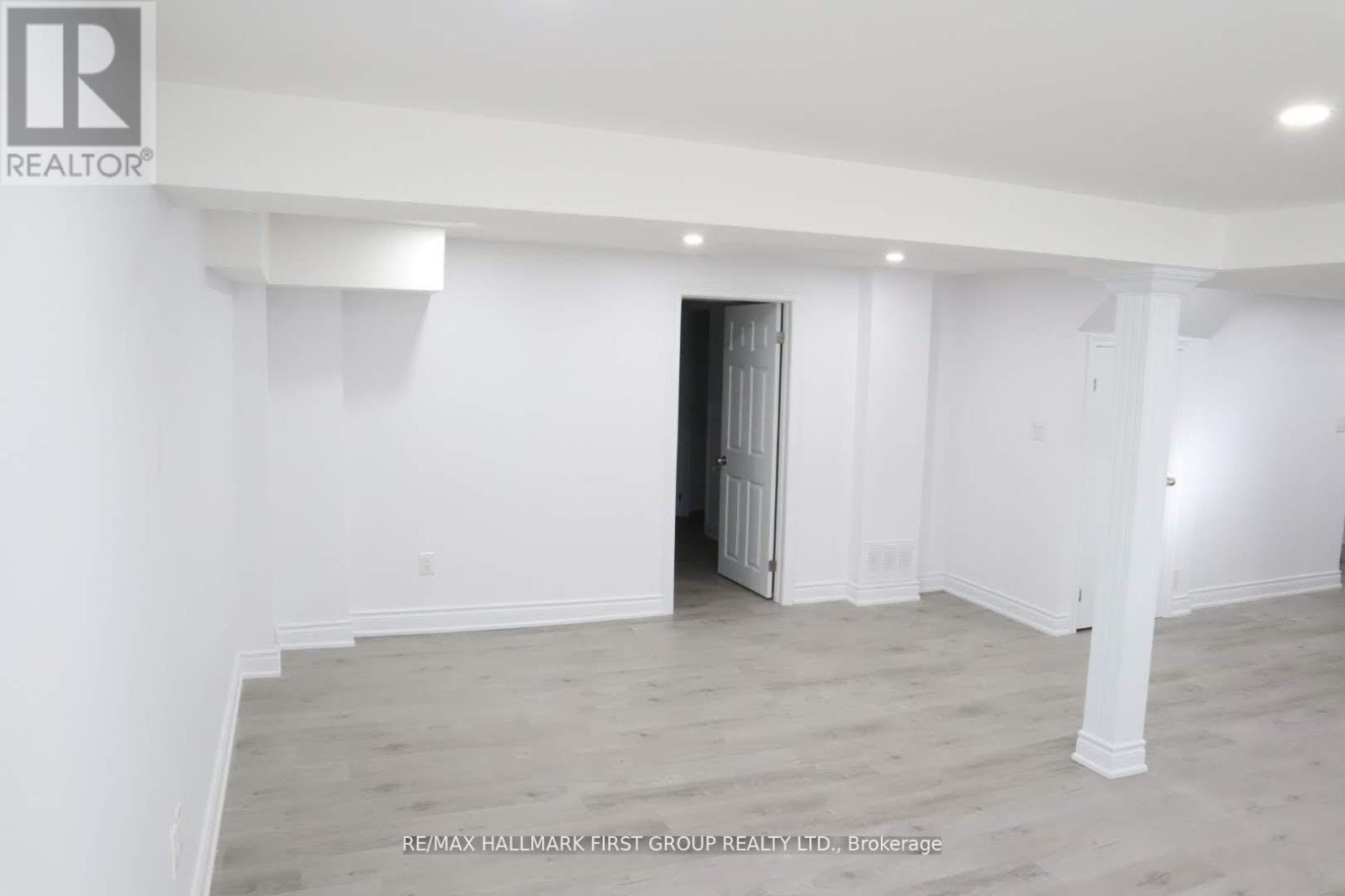 Lower - 1627 Baggins Street, Pickering, Ontario  L1W 1H2 - Photo 12 - E13511962