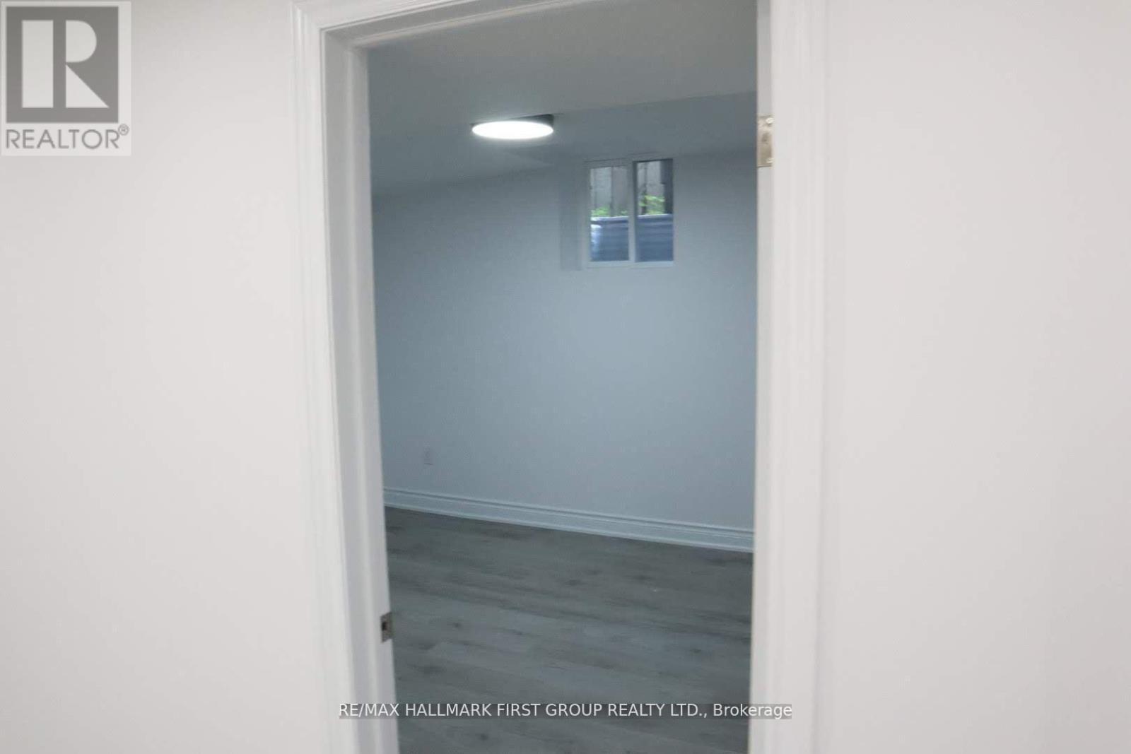 Lower - 1627 Baggins Street, Pickering, Ontario  L1W 1H2 - Photo 14 - E13511962