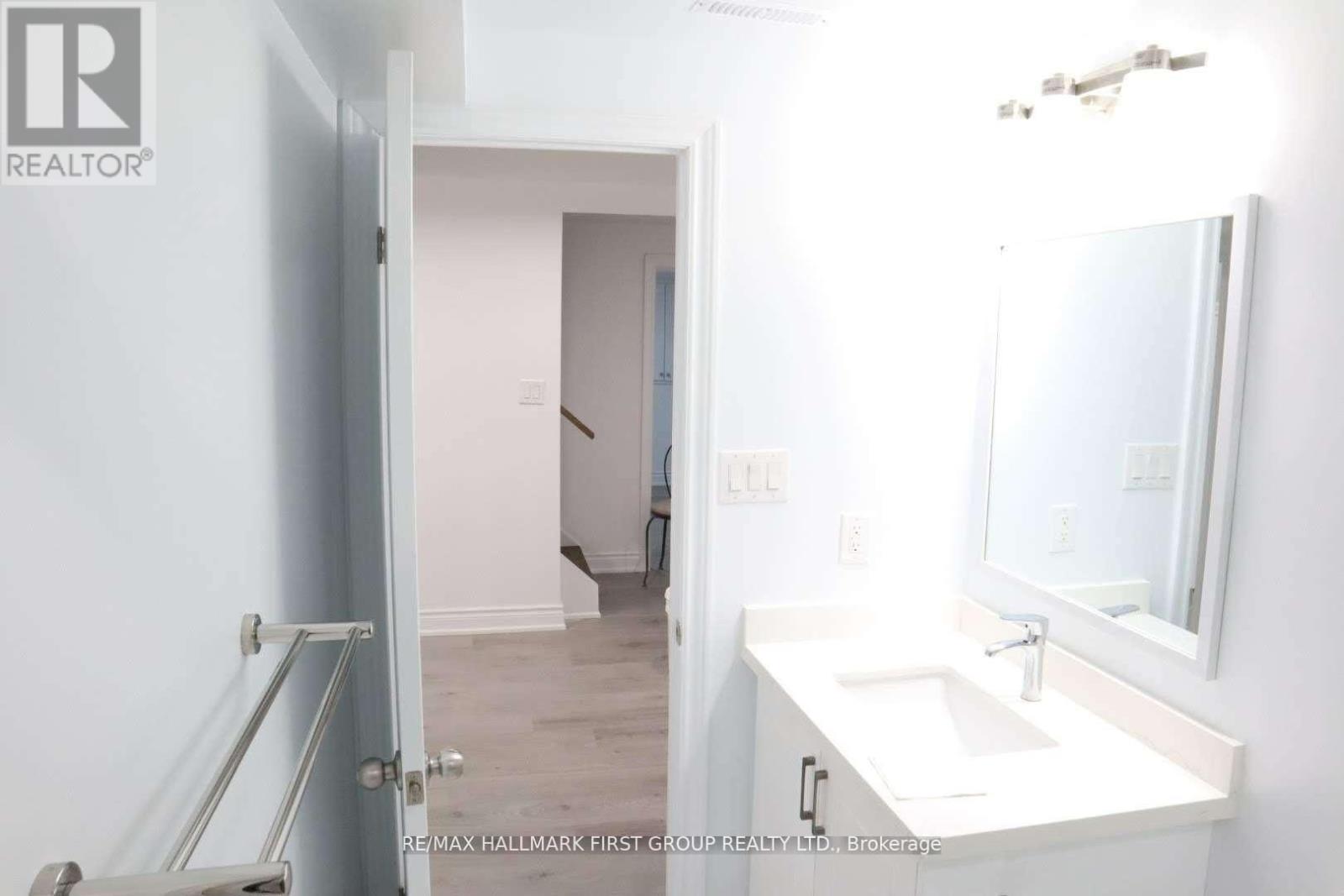 Lower - 1627 Baggins Street, Pickering, Ontario  L1W 1H2 - Photo 6 - E13511962