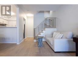 9 - 4 ALPEN WAY, Markham, Ontario