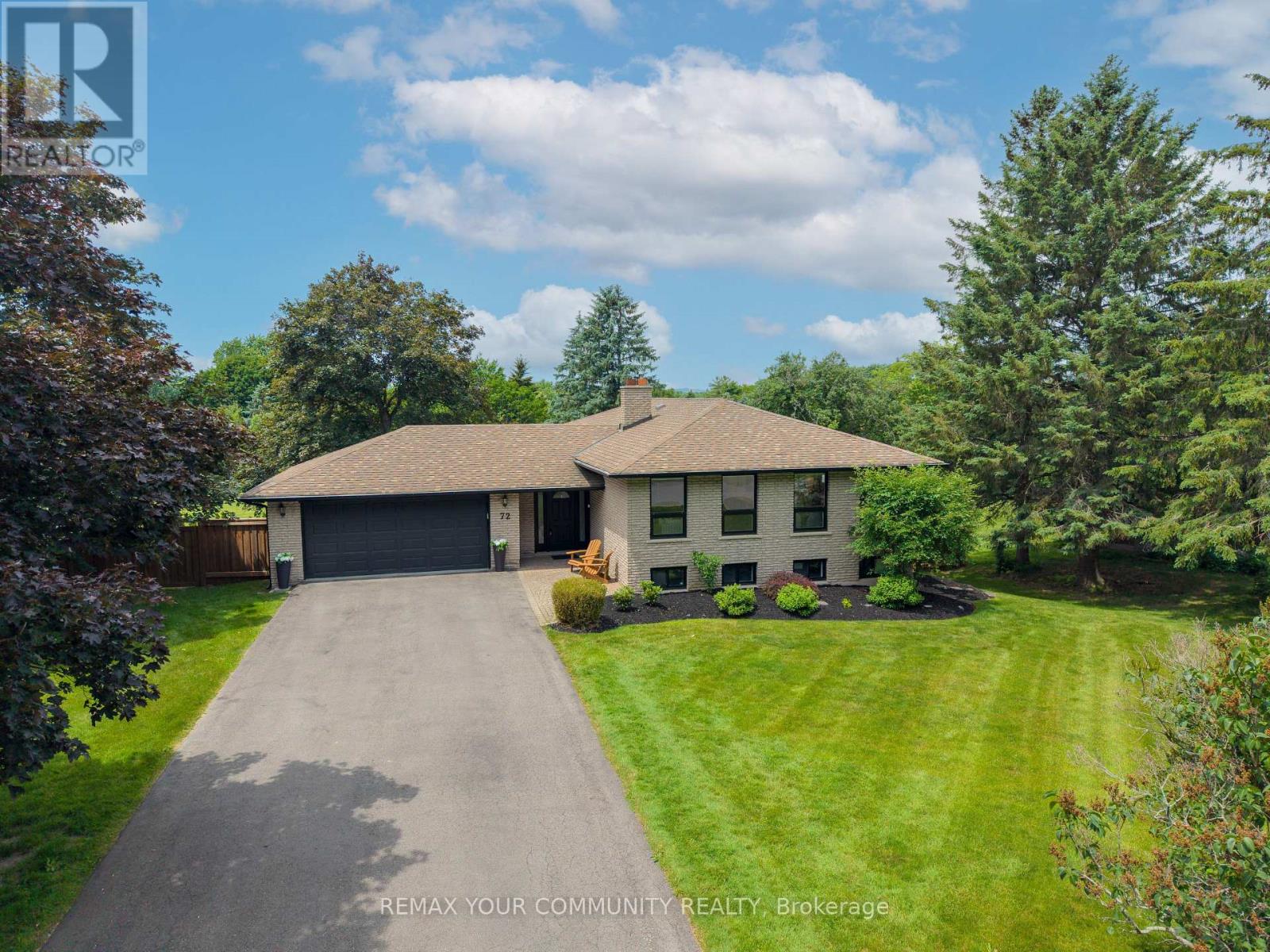 72 COOK DRIVE, King, Ontario