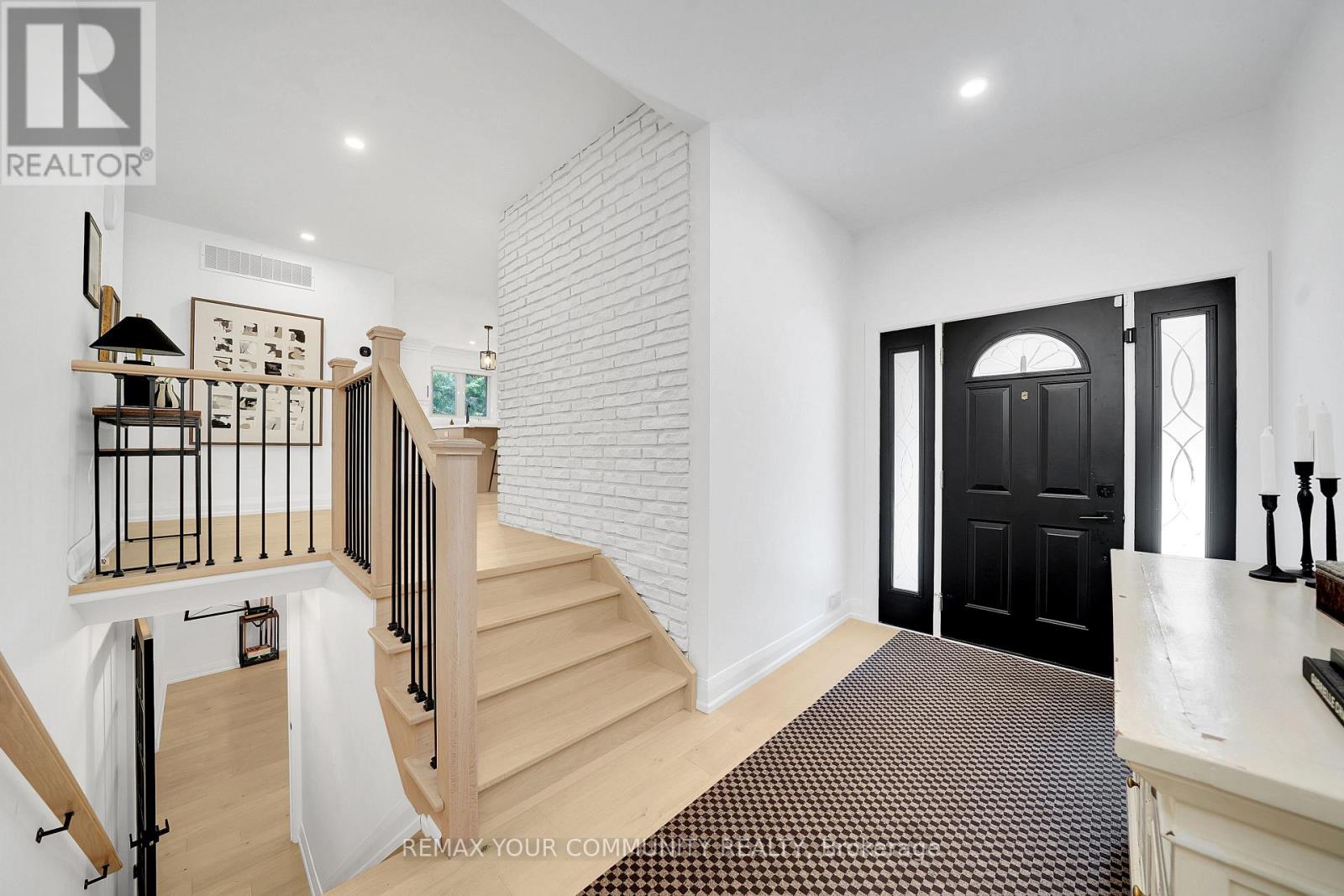 72 Cook Drive, King, Ontario  L7B 0E5 - Photo 4 - N13511774
