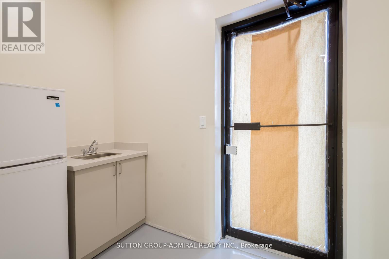 14 - 3300 Steeles Avenue W, Vaughan, Ontario L4K 2Y4 - Photo 3 - N13511832