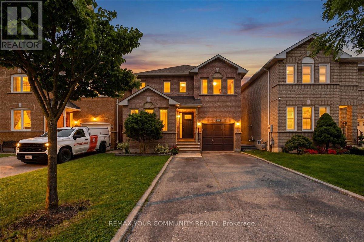 202 MATTHEW DRIVE, Vaughan, Ontario