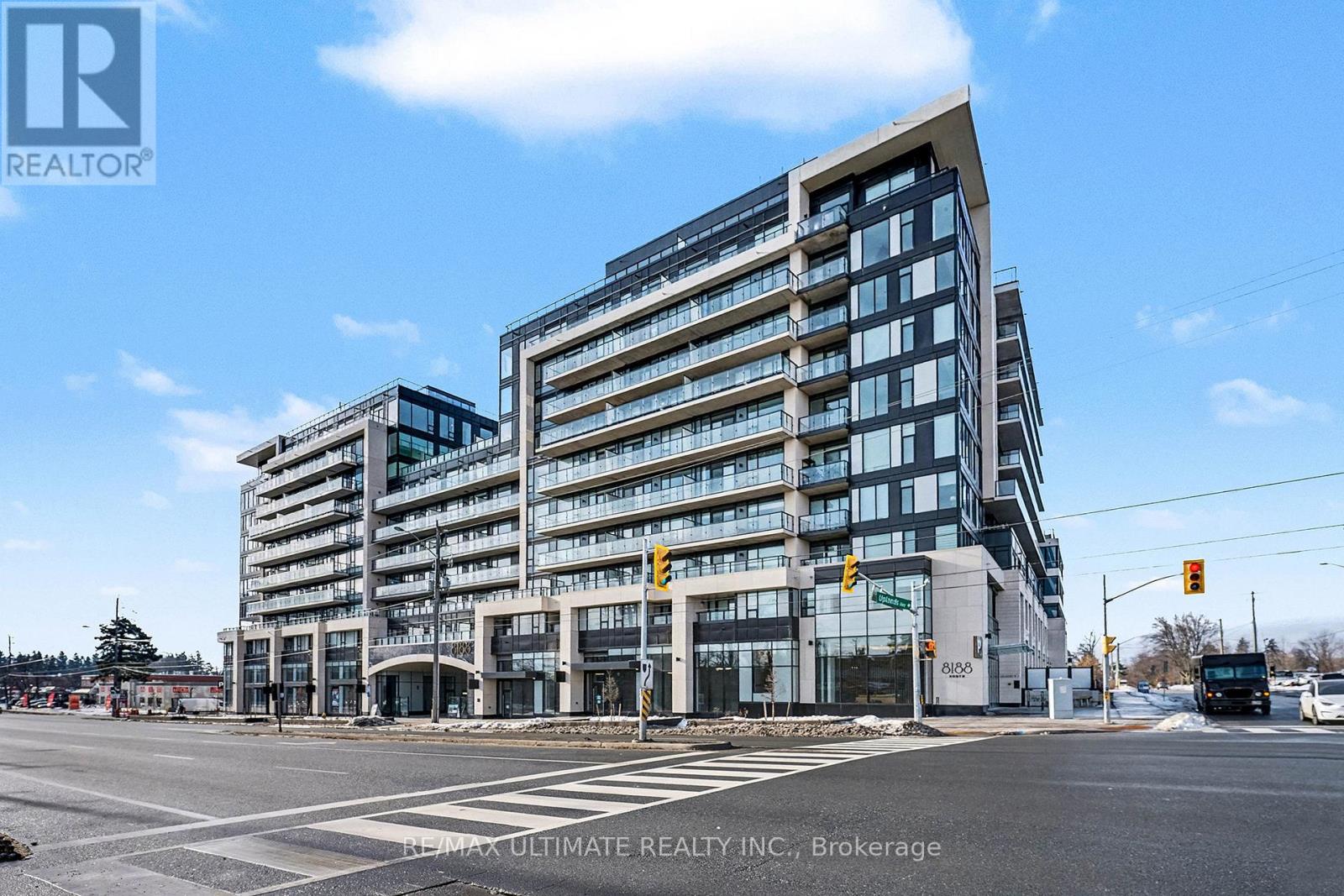727 - 8188 Yonge Street, Vaughan, Ontario L4J 1W5 - Photo 2 - N13511926