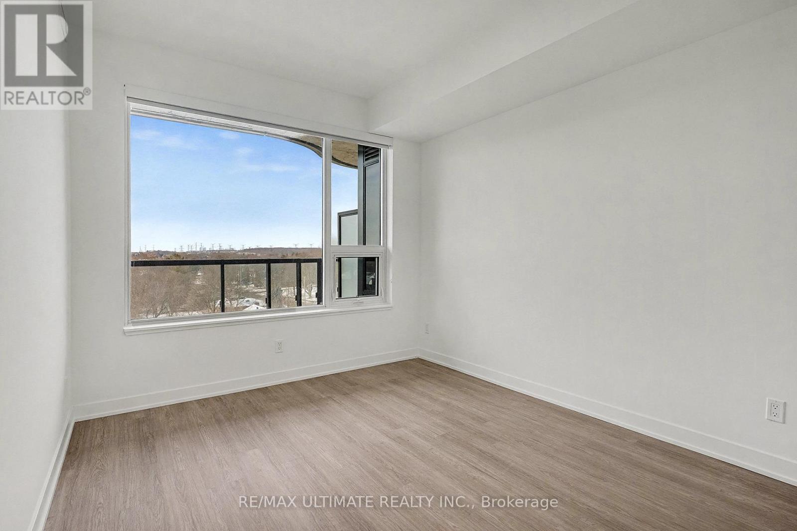 727 - 8188 Yonge Street, Vaughan, Ontario L4J 1W5 - Photo 3 - N13511926