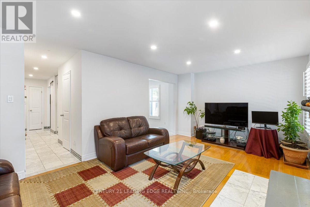 69 Parkinson Road, Markham, Ontario L3P 4G7 - Photo 10 - N13511950