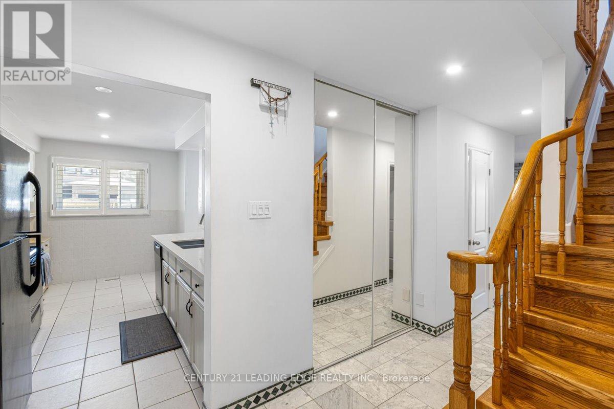 69 Parkinson Road, Markham, Ontario L3P 4G7 - Photo 3 - N13511950