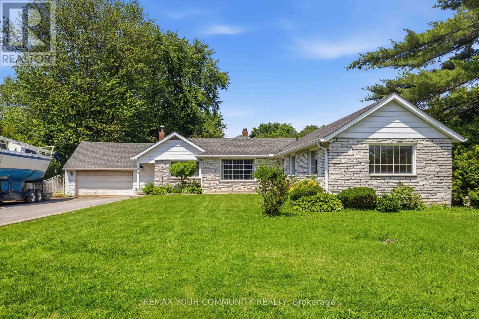 314 The Queensway S, Georgina, Ontario L4P 2B7 - Photo 2 - N13512060