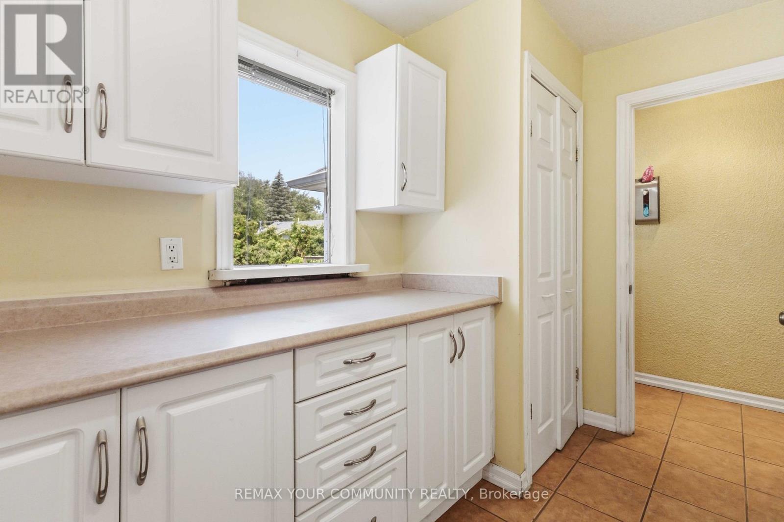 314 The Queensway S, Georgina, Ontario L4P 2B7 - Photo 23 - N13512060