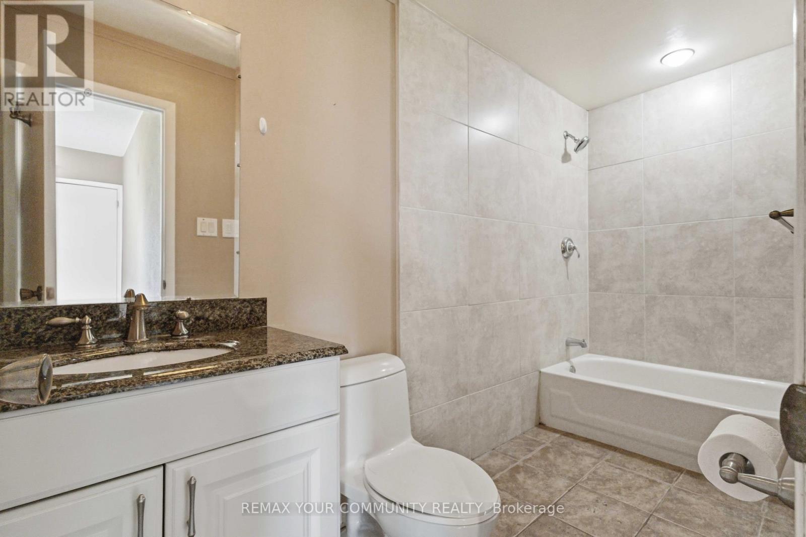 314 The Queensway S, Georgina, Ontario L4P 2B7 - Photo 24 - N13512060