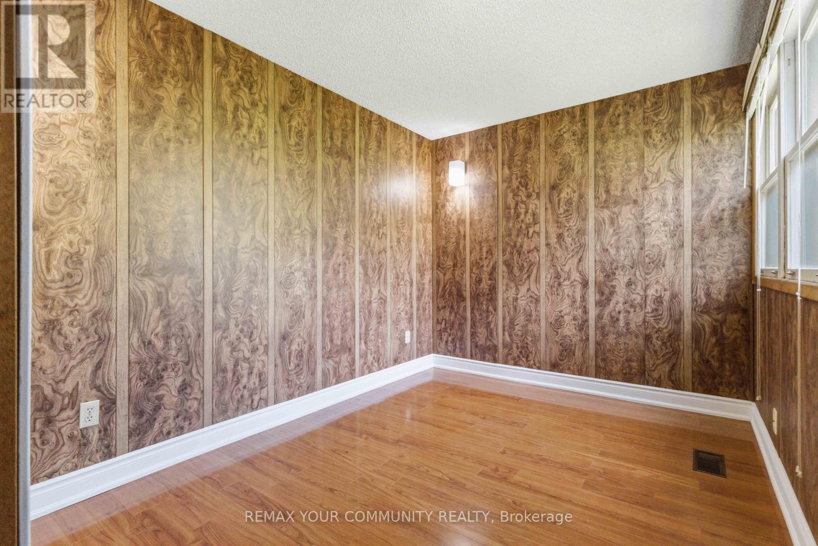 314 The Queensway S, Georgina, Ontario L4P 2B7 - Photo 27 - N13512060