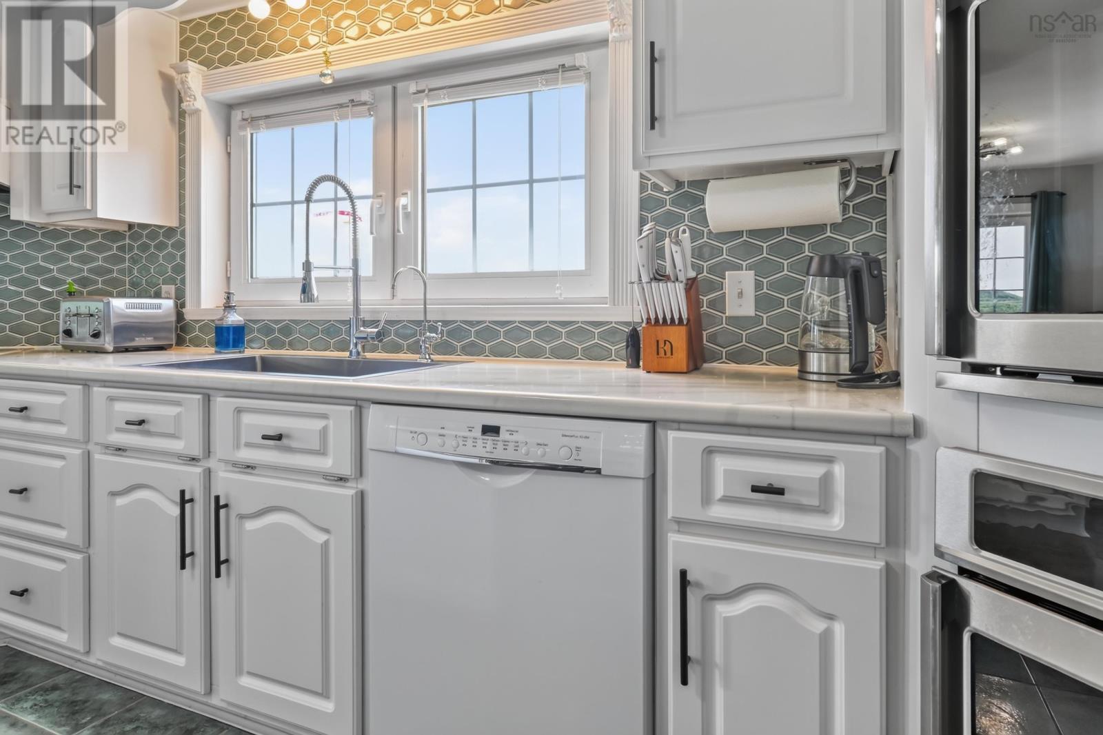 8265 West Bay Highway, Sampsonville, Nova Scotia  B0E 3B0 - Photo 6 - 202616145
