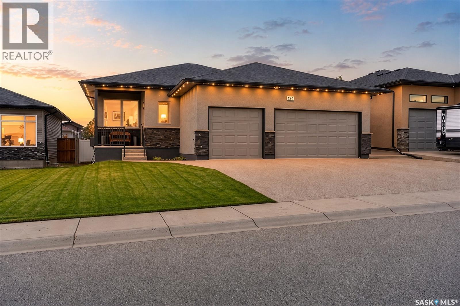124 Everton CRESCENT, Moose Jaw, Saskatchewan