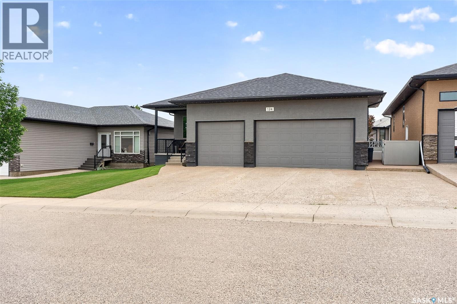 124 Everton Crescent, Moose Jaw, Saskatchewan  S6K 0A3 - Photo 3 - SK041216