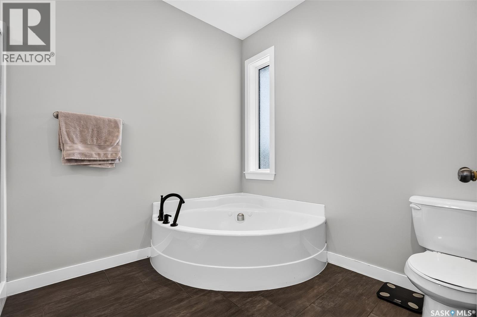 124 Everton Crescent, Moose Jaw, Saskatchewan  S6K 0A3 - Photo 36 - SK041216