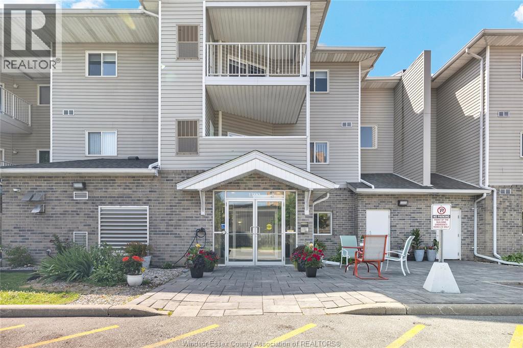 1390 Lauzon Rd. Unit# 318, Windsor, Ontario  N8S 3N1 - Photo 2 - 26015627