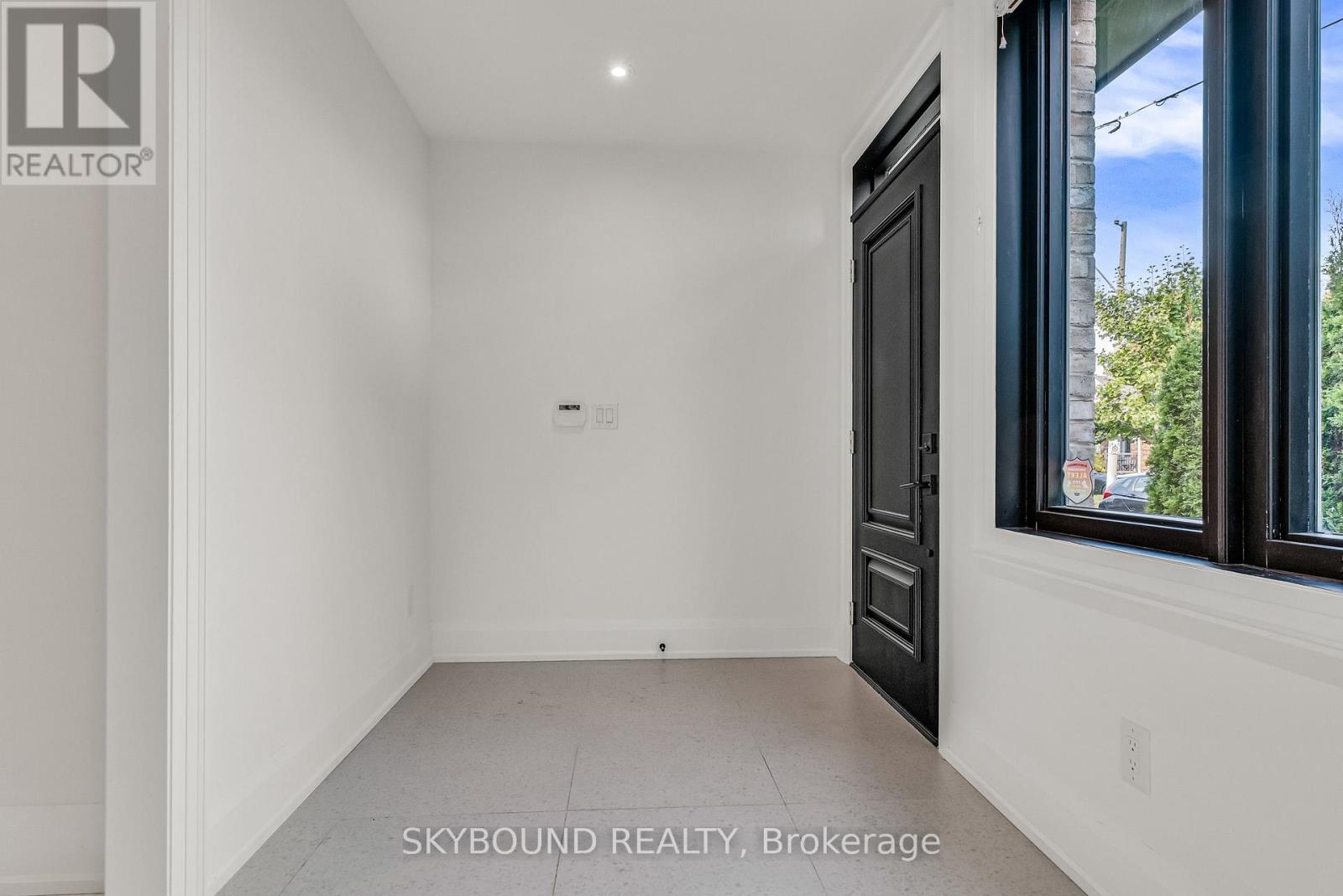 B - 323 Mortimer Avenue, Toronto, Ontario  M4J 2C9 - Photo 19 - E13506036