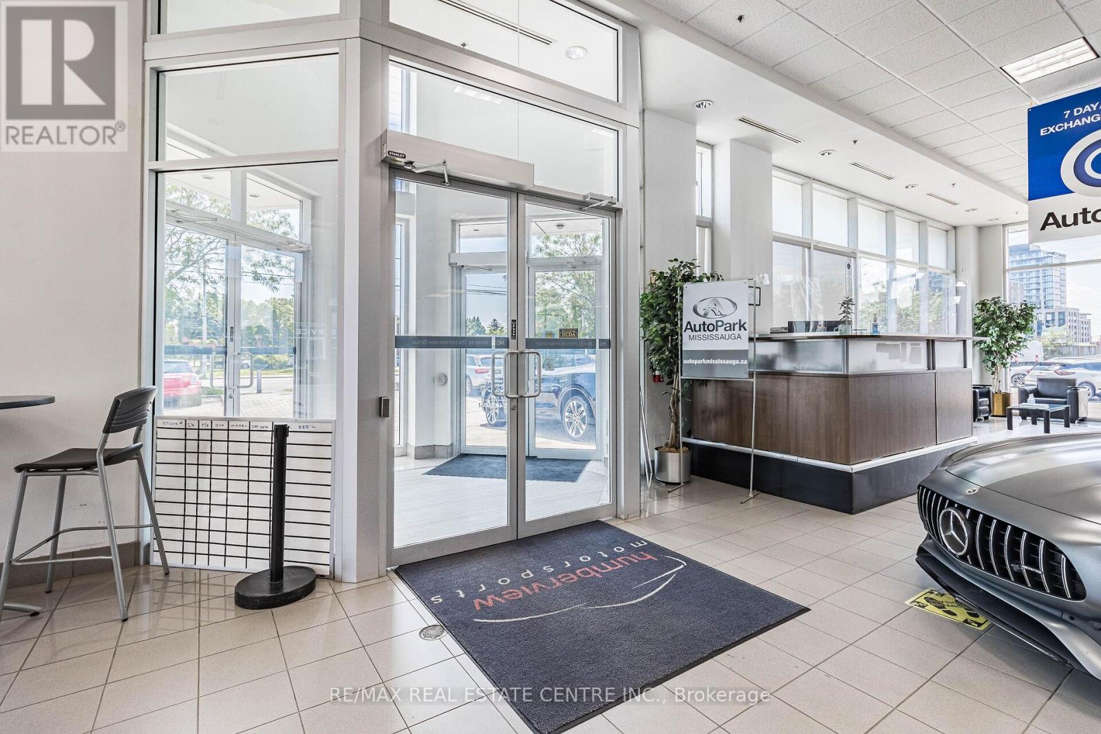 225 Dundas Street E, Mississauga, Ontario  L5A 1W8 - Photo 10 - W13511696