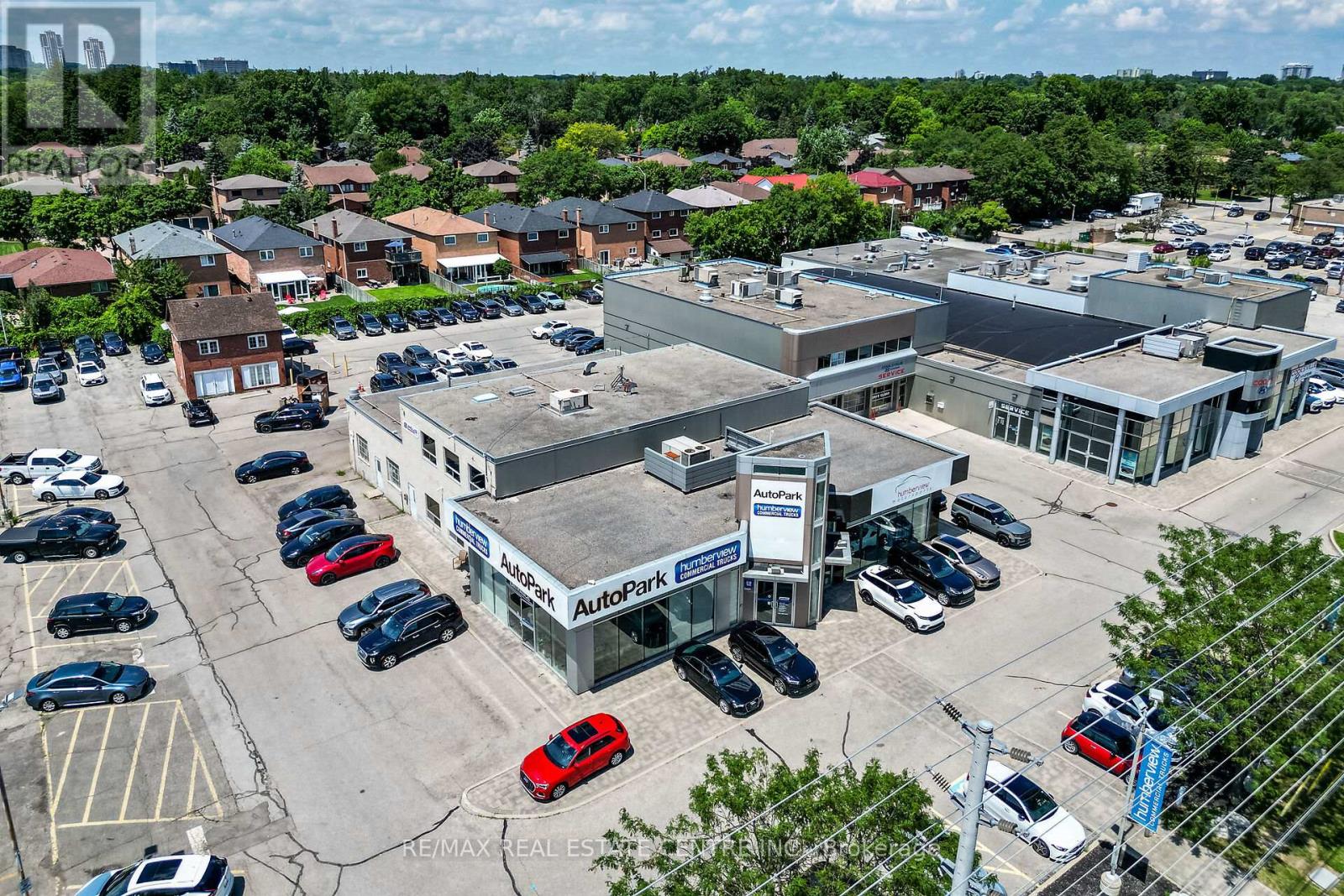 225 Dundas Street E, Mississauga, Ontario  L5A 1W8 - Photo 2 - W13511696