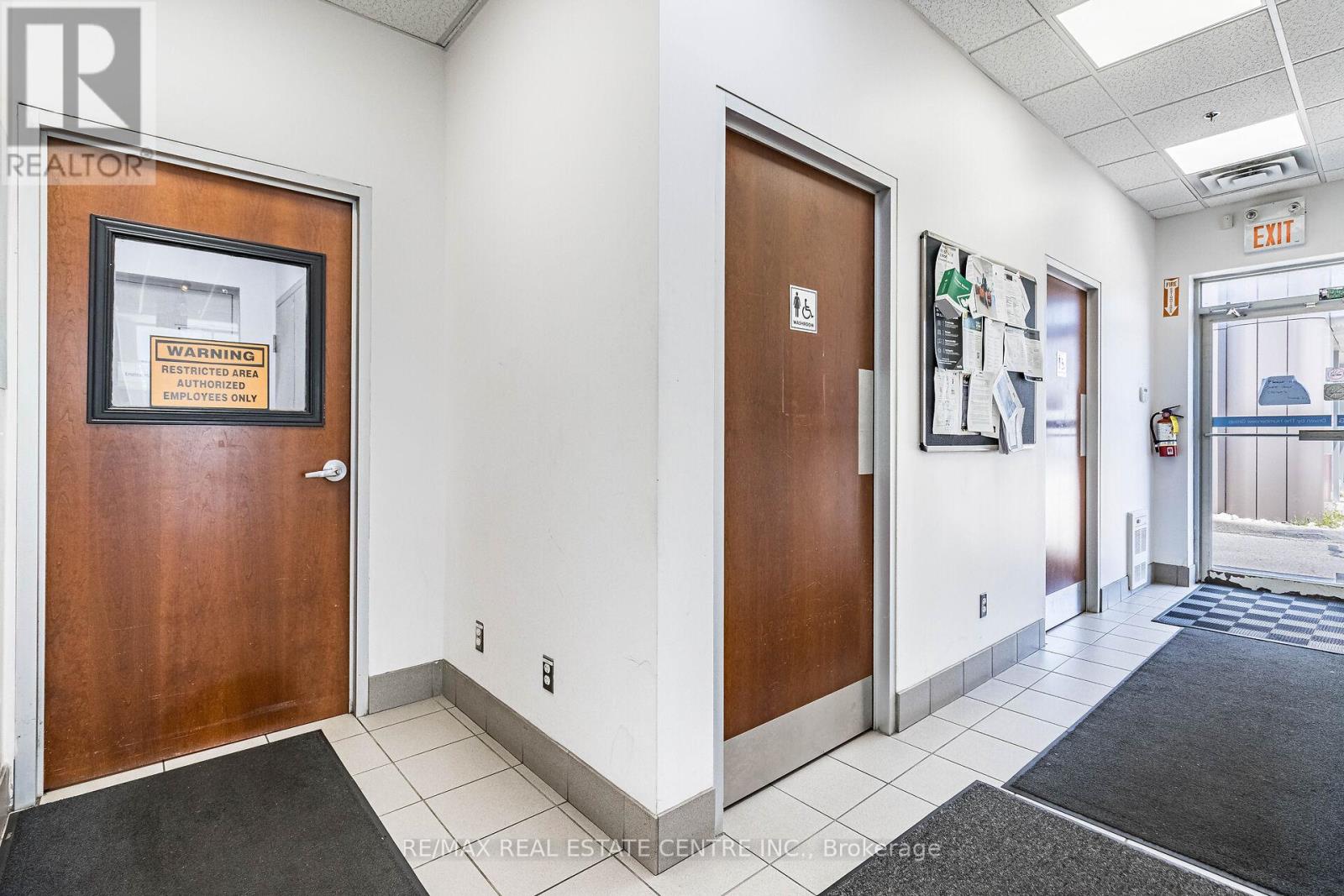225 Dundas Street E, Mississauga, Ontario  L5A 1W8 - Photo 34 - W13511696
