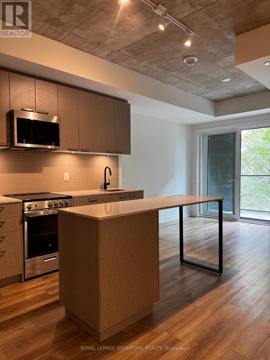 307 - 1808 St. Clair Avenue W, Toronto, Ontario M6N 1J5 - Photo 2 - W13511732