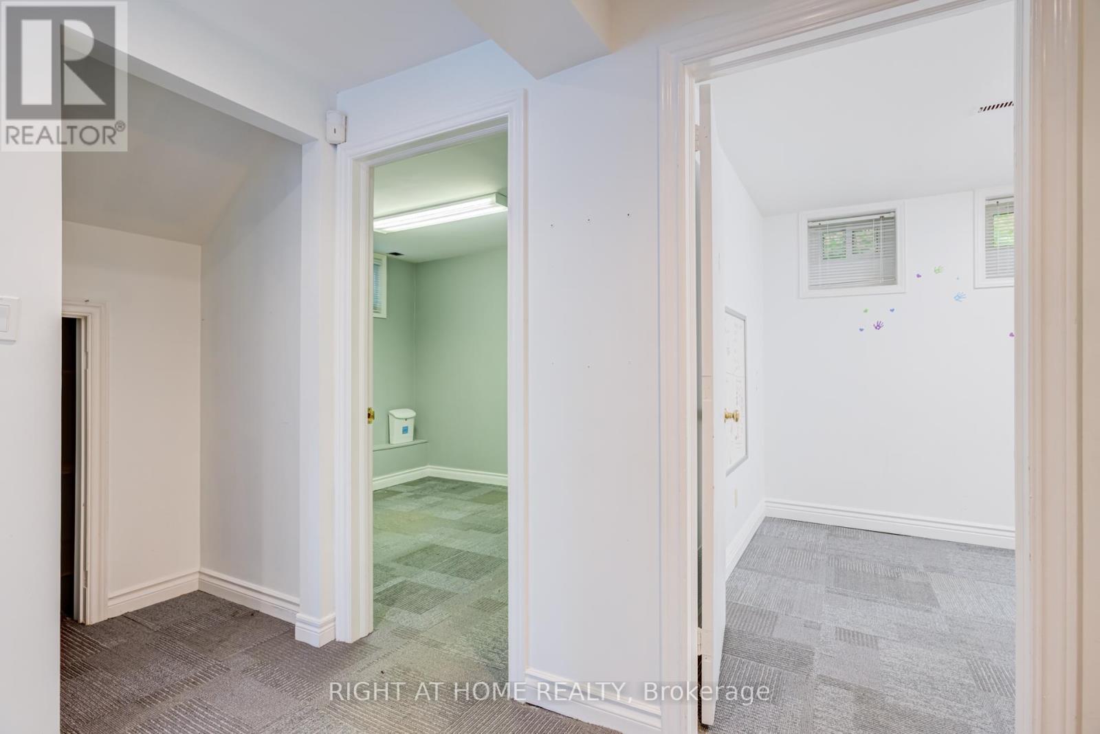 1 Rathburn Road, Toronto, Ontario M9A 3L5 - Photo 11 - W13511768