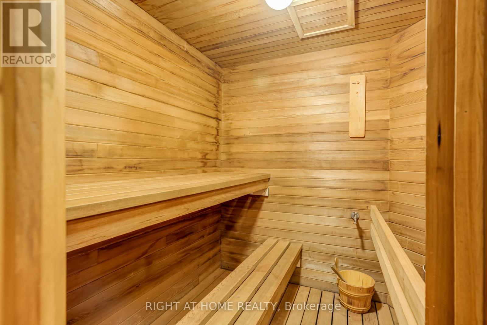 1 Rathburn Road, Toronto, Ontario M9A 3L5 - Photo 18 - W13511768