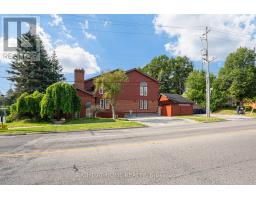 1 RATHBURN ROAD, Toronto, Ontario