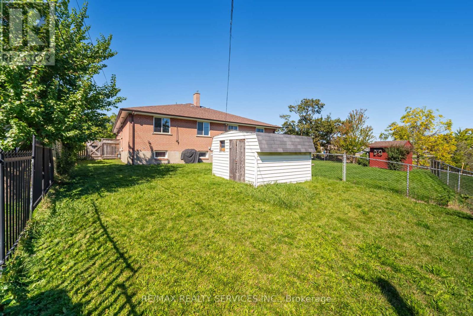 61 Avondale Boulevard, Brampton, Ontario  L6T 1H1 - Photo 28 - W13511818