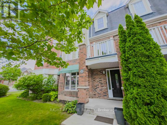 202 Magurn Gate, Milton, Ontario  L9T 7B4 - Photo 3 - W13511982