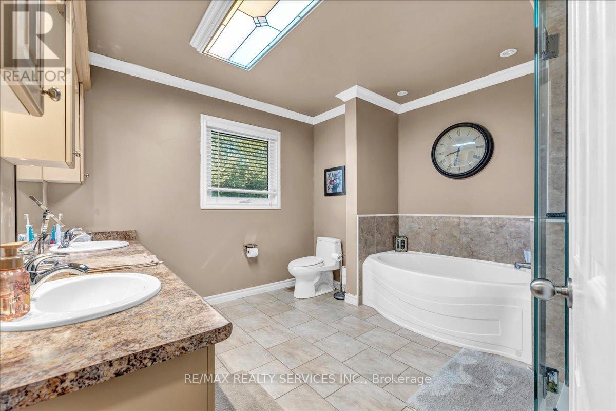 13 Corkett Drive, Brampton, Ontario L6X 3H7 - Photo 25 - W13512020