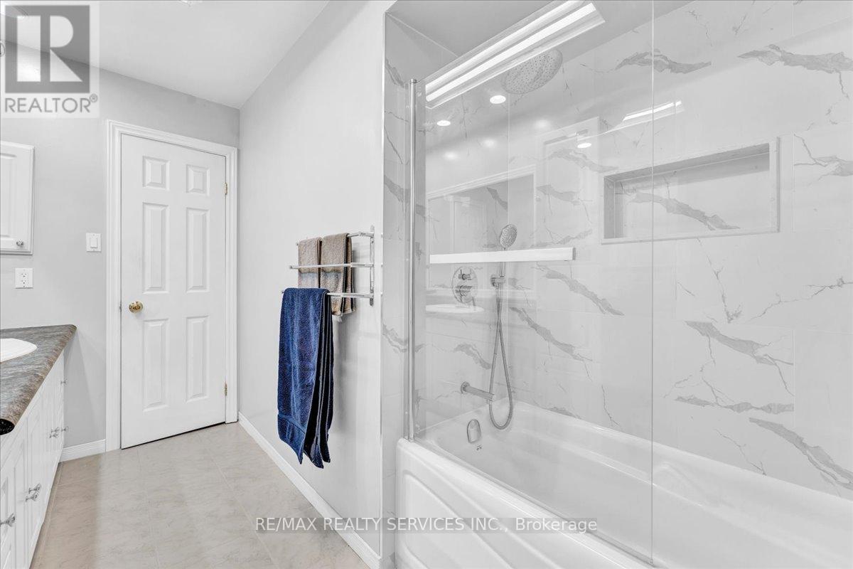 13 Corkett Drive, Brampton, Ontario L6X 3H7 - Photo 34 - W13512020