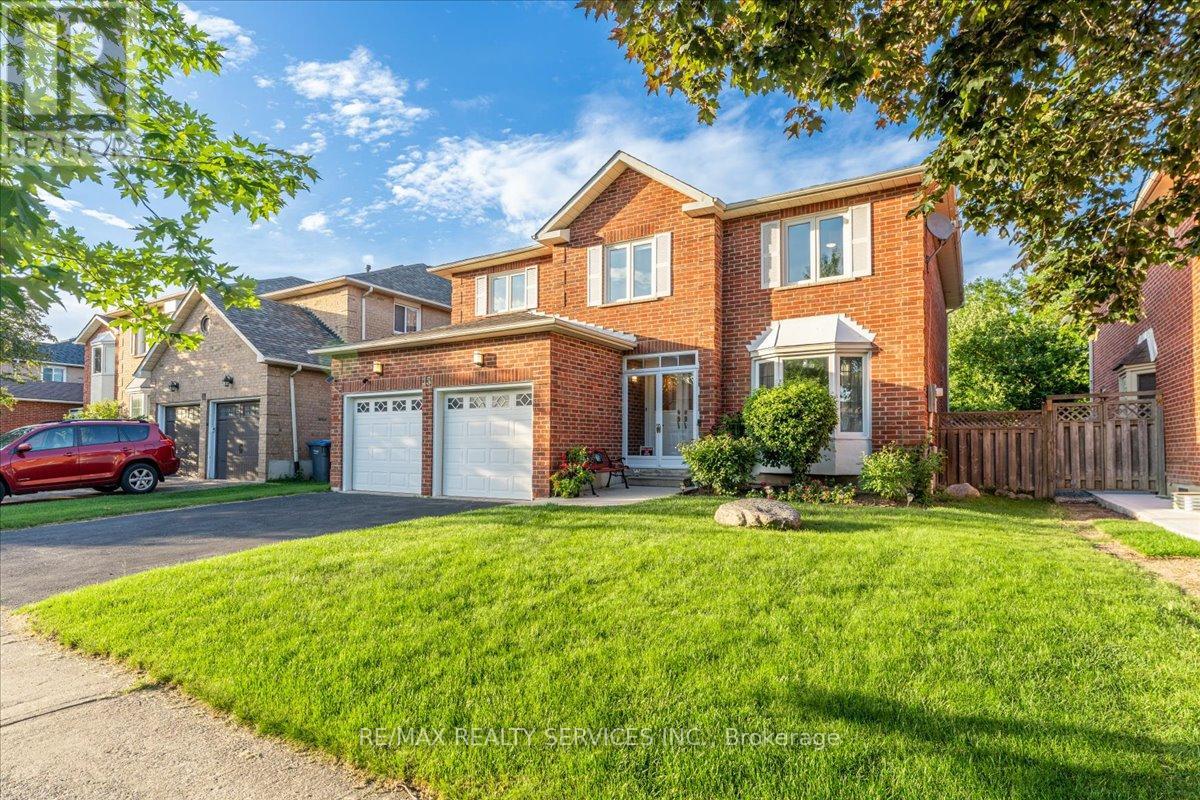 13 Corkett Drive, Brampton, Ontario L6X 3H7 - Photo 4 - W13512020