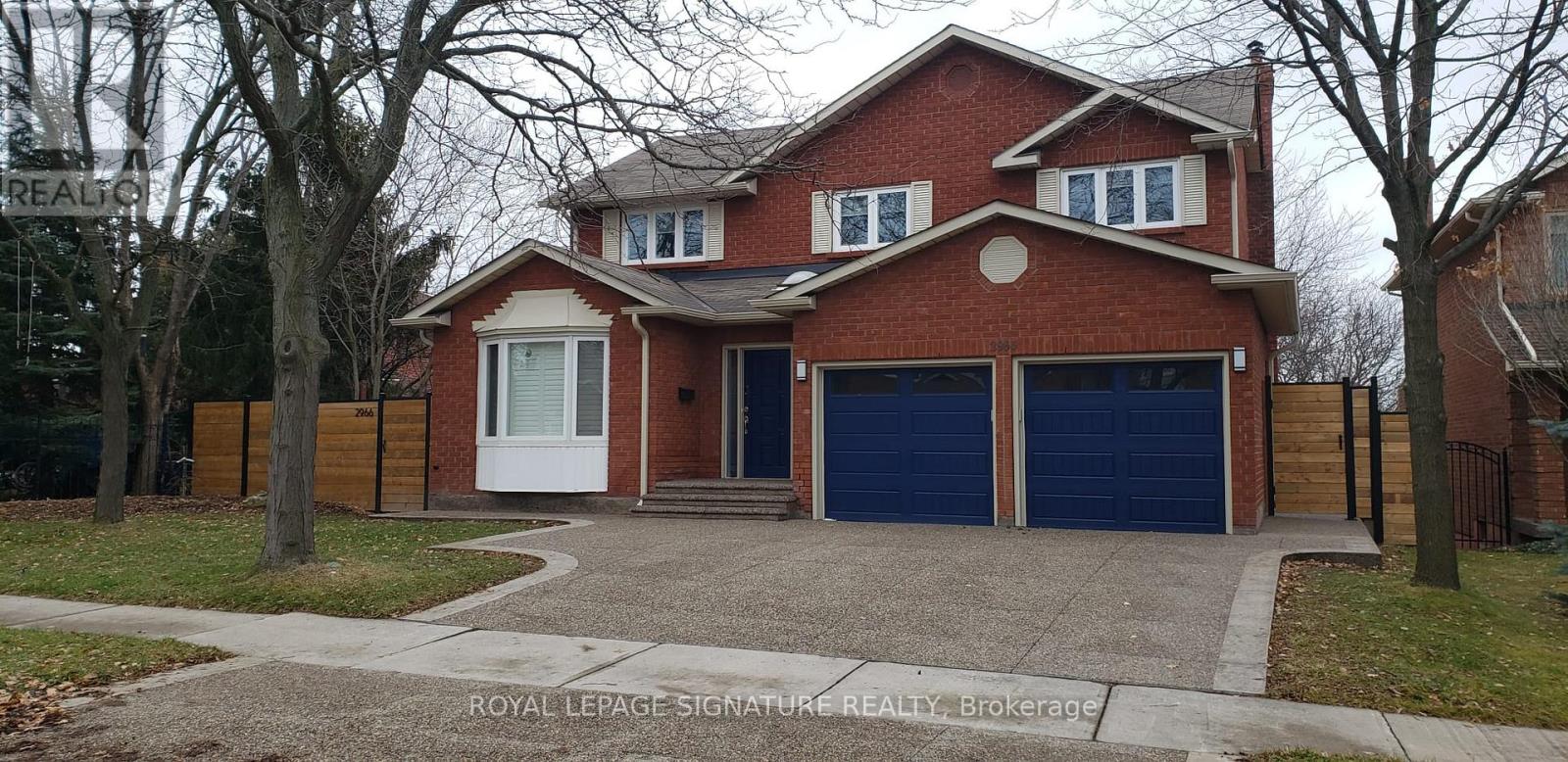 Upper - 2966 Caradoc Lane, Oakville, Ontario  L6J 6V6 - Photo 2 - W13512074