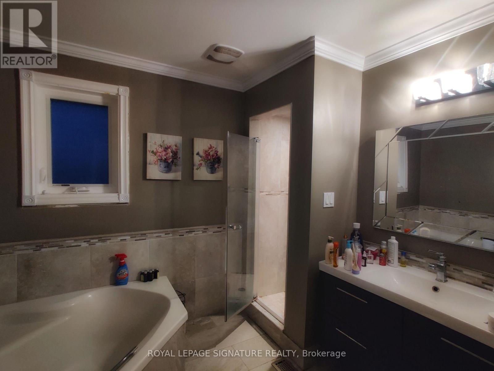 Upper - 2966 Caradoc Lane, Oakville, Ontario  L6J 6V6 - Photo 25 - W13512074