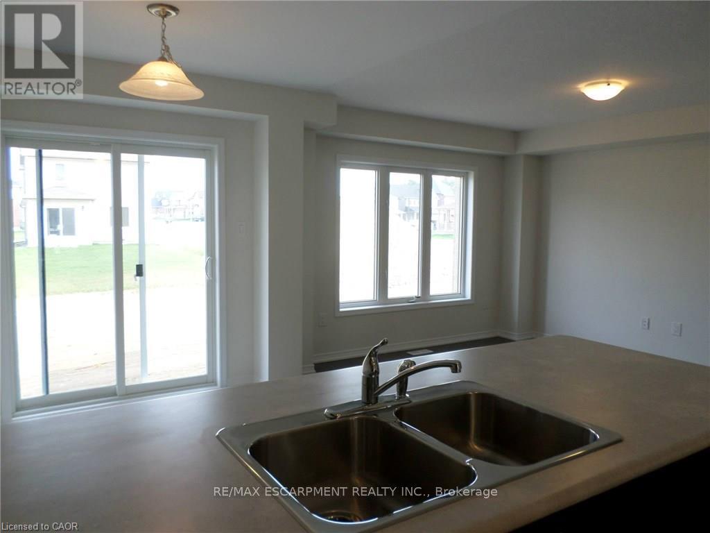 275 Powell Road, Brantford, Ontario  N3T 0J6 - Photo 7 - X13511784